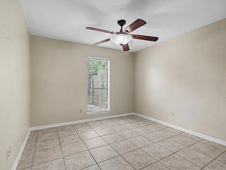 7315 Foxside Ln — Photo 25