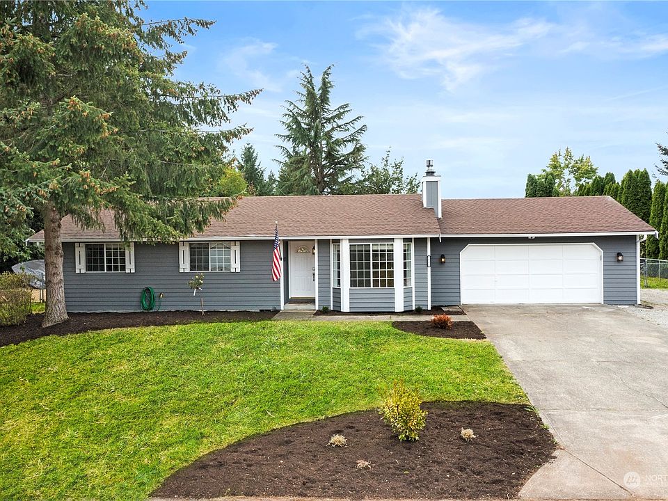 Welcome to this lovingly updated single level home nestled on a 1/3 of an acre fully fenced lot.>