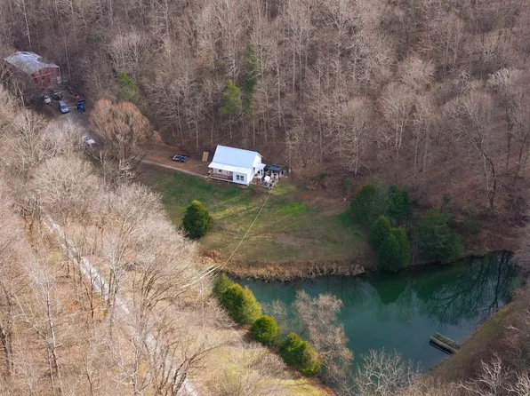 226 Vanzant Rd, Dellrose, TN 38453