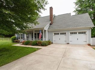 12400 Locust Grove Ln, Huntersville, NC 28078