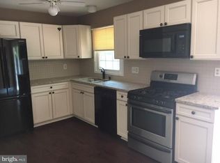221 Barksdale Ave, Waldorf, MD