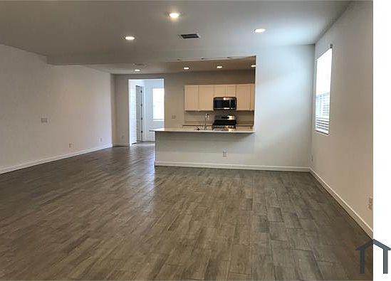 4th image of 2744 E Grassland Way