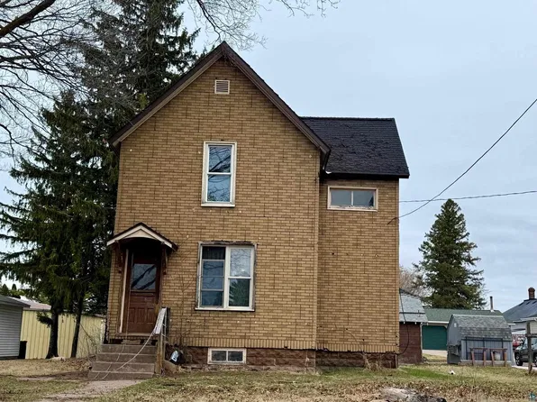 612 15th Ave W, Ashland, WI 54806