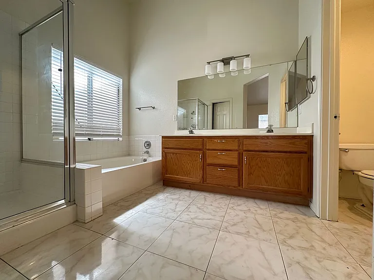 9450 Hanta Ave — Photo 11