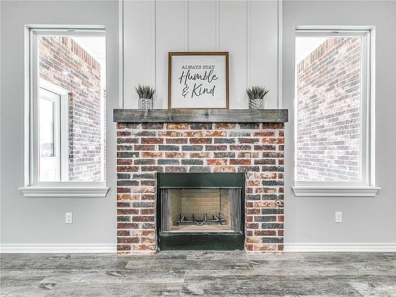 5th image of 1711 W Zachary Way