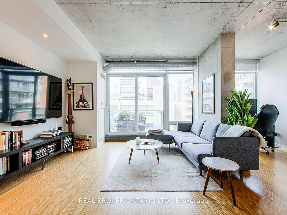333 Adelaide St E #732