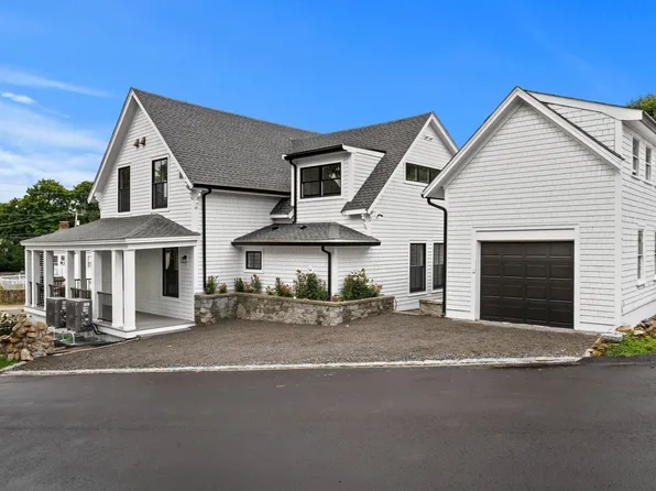 45 Beach Rd, Gloucester, MA 01930