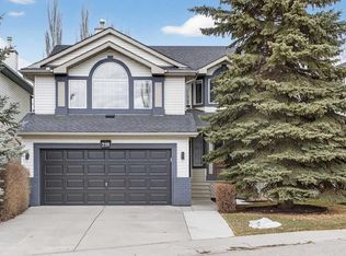 238 S Mount Douglas Ct SE, Calgary, AB T2Z 3J8