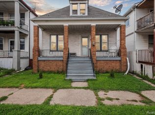 2405 Neibel St, Hamtramck, MI 48212