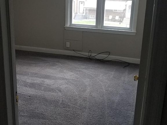 3rd image of 320 W 22nd St