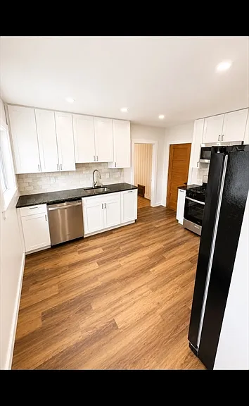 70 Adams St #70 — Photo 5