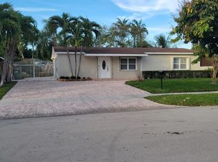 9241 Nautilus Dr, Cutler Bay, FL 33189