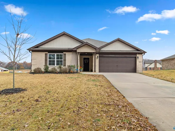 22601 Quarry Rd, Athens, AL 35613