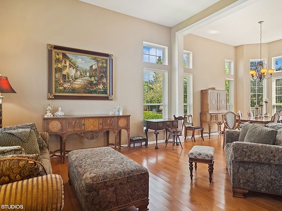 4th image of 1765 Somerset Ln