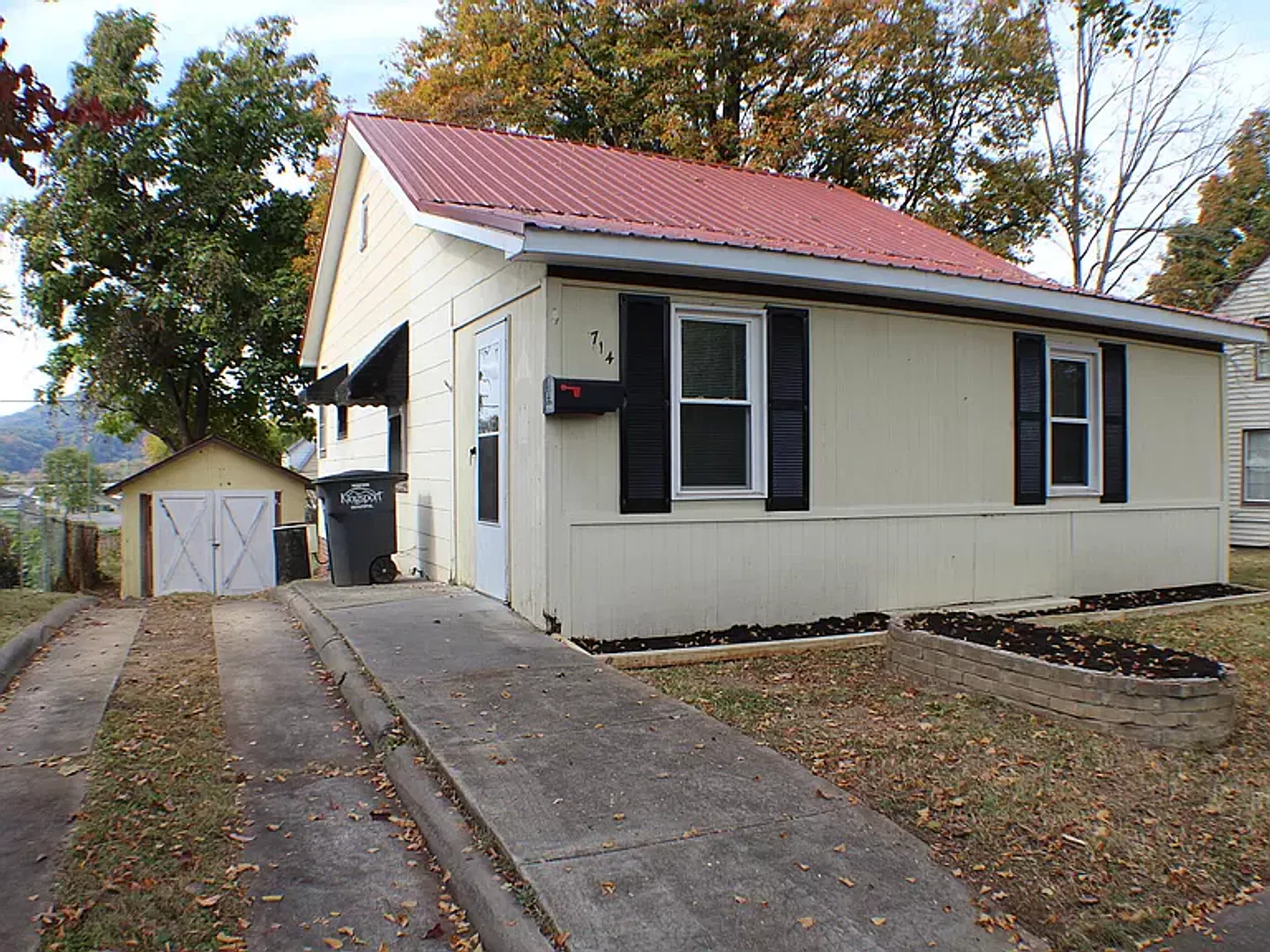 Cozy cottage in the heart of Kingsport! — Photo 1
