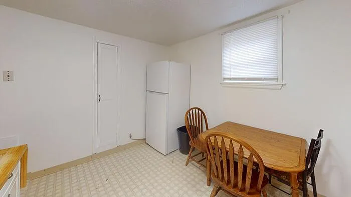 723 N 10th St #2 — Photo 5