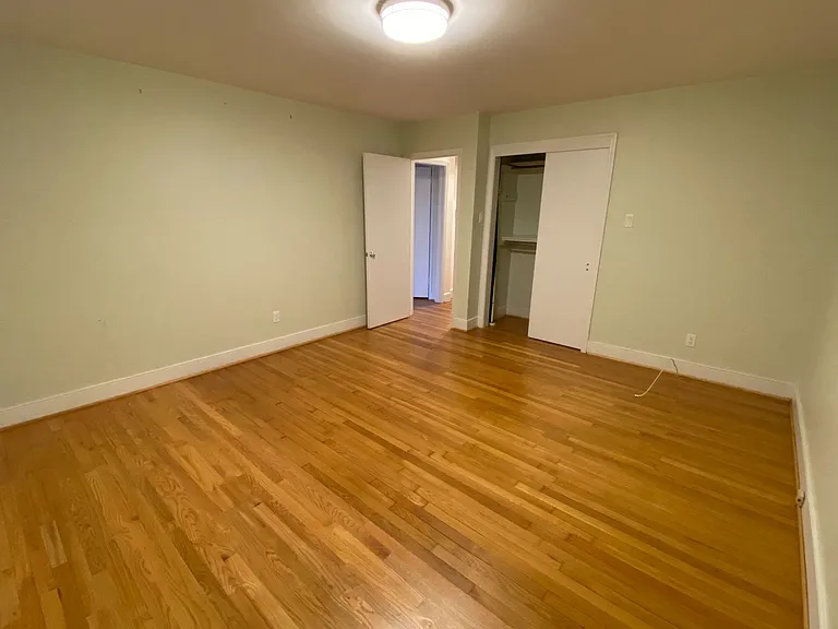 4030 Forest Hill Ave #8 — Photo 8