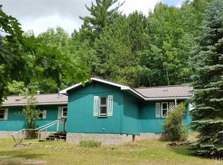 47118 Lower Point Mills Rd, Hancock, MI 49930