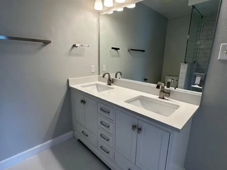 917 Waterside Ln #203 — Photo 26