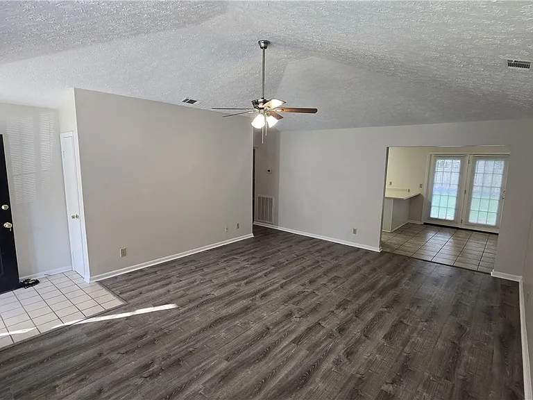 3 Gunpowder Ct — Photo 3