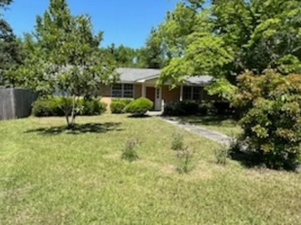 804 Craven St NE, Branford, FL 32008