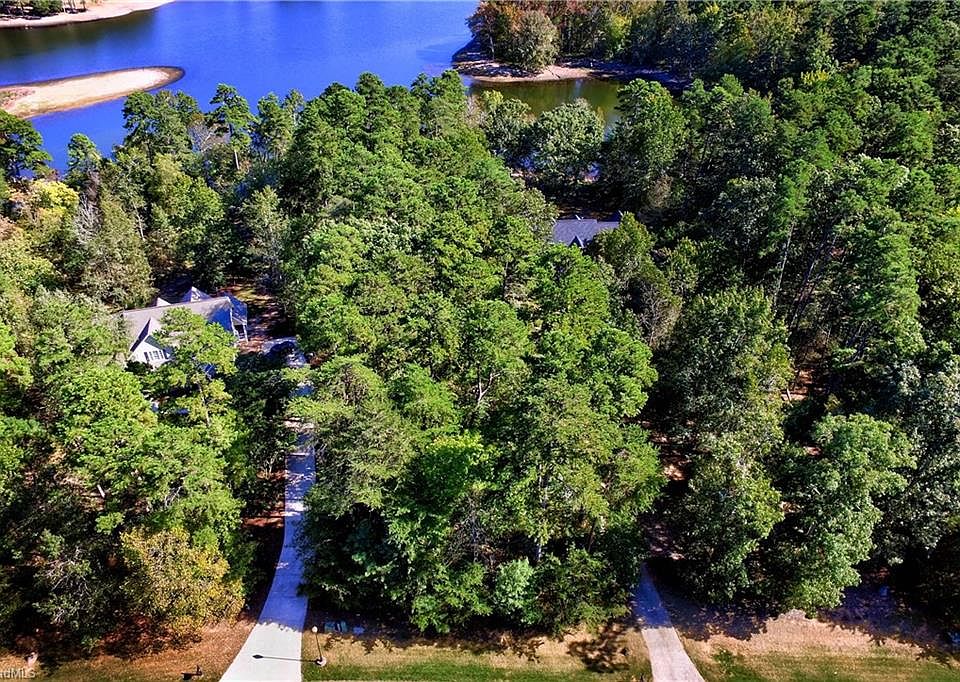 1st image of 199 Heron Bay Dr
