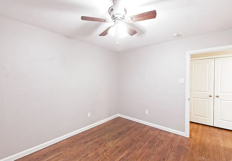 304 S Grove Rd — Photo 28