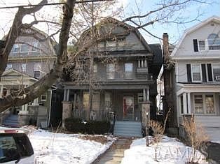 1st image of 445 Hawthorne Ave