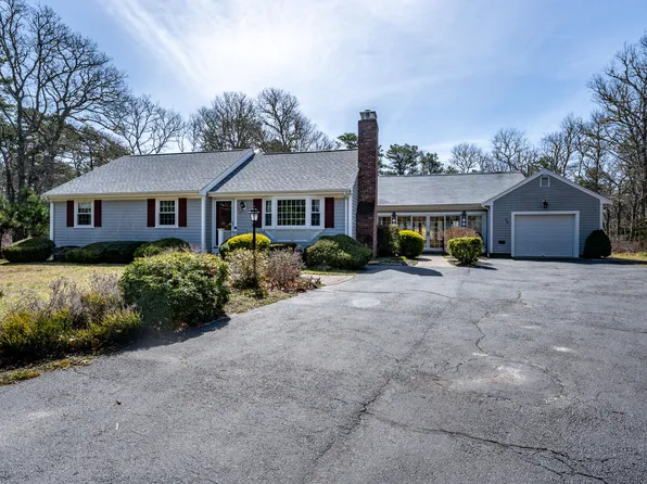 28 Beaver Dam Way, East Dennis, MA 02641