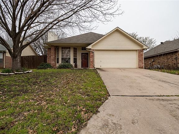 2nd image of 1017 Bayfield Dr