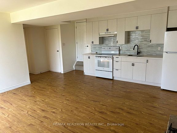 5th image of 88 Eastman Cres