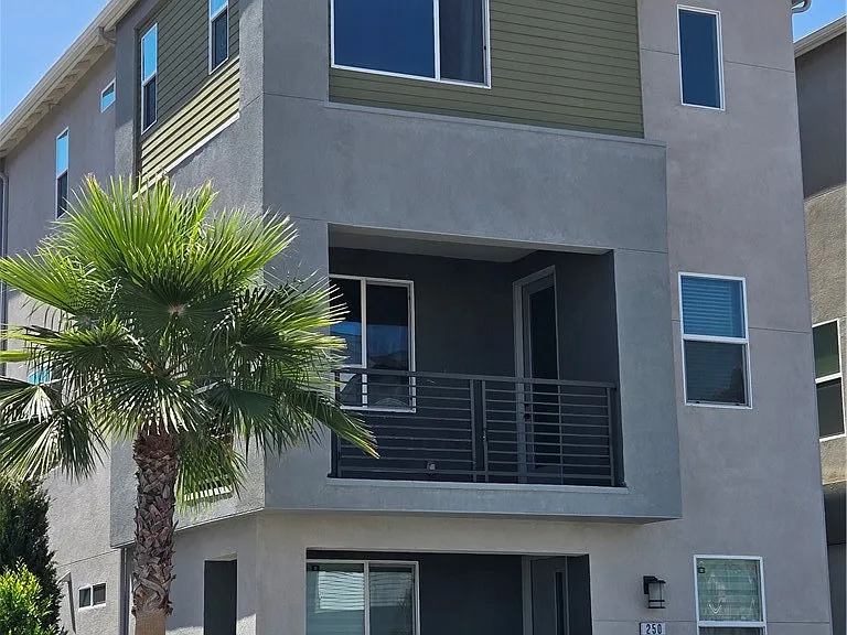 250 N Standard Ave — Photo 27