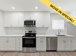 8124 Magnolia Ave #10, Riverside, CA 92504