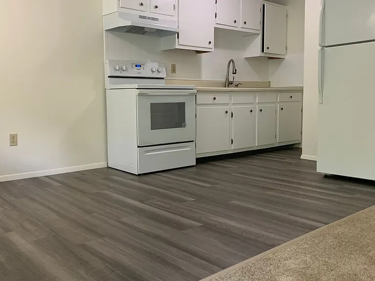 Westland Meadows — Photo 3