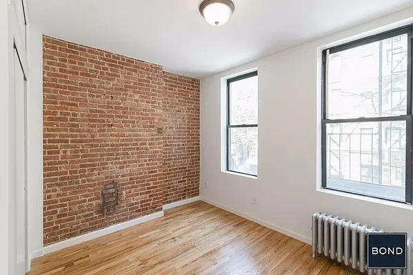 Rented by Bond New York | media 19