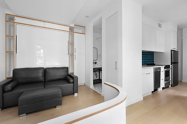 Rented by Keller Williams NYC | media 14