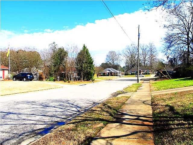 2nd image of 6520 Cypress Ln