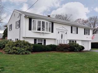 51 Dearborn Dr, Riverside, RI 02915