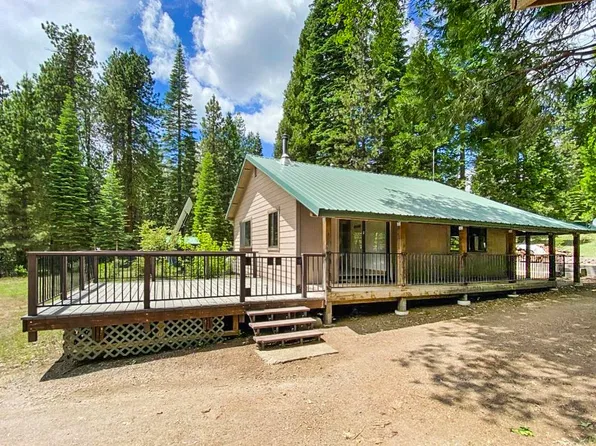6226 Summit Cir, McCloud, CA 96057