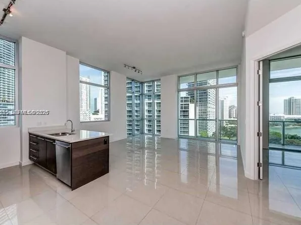 500 Brickell Ave, Miami, FL