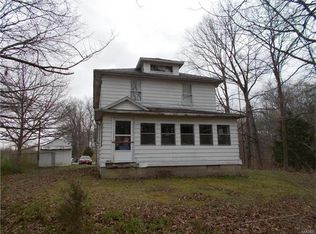 8932 Adams Rd, Oakdale, IL 62268