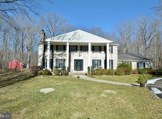 6140 Andrus Dr, Woodbridge, VA 22193