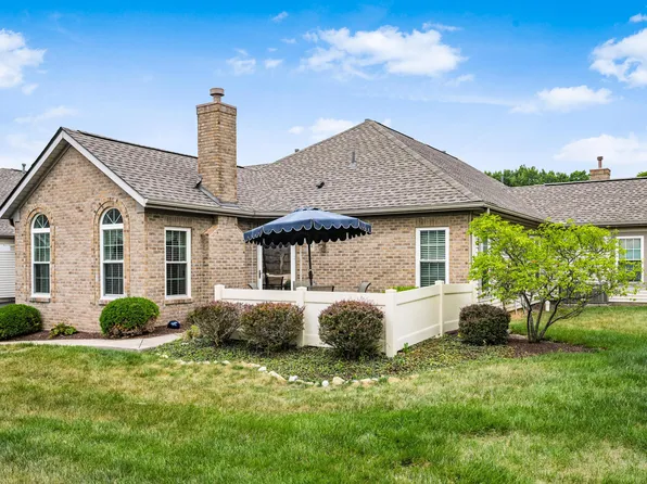 94 Villa Pointe Dr, Columbus, OH 43213