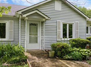 927 Old North Rd NW, Lenoir, NC 28645