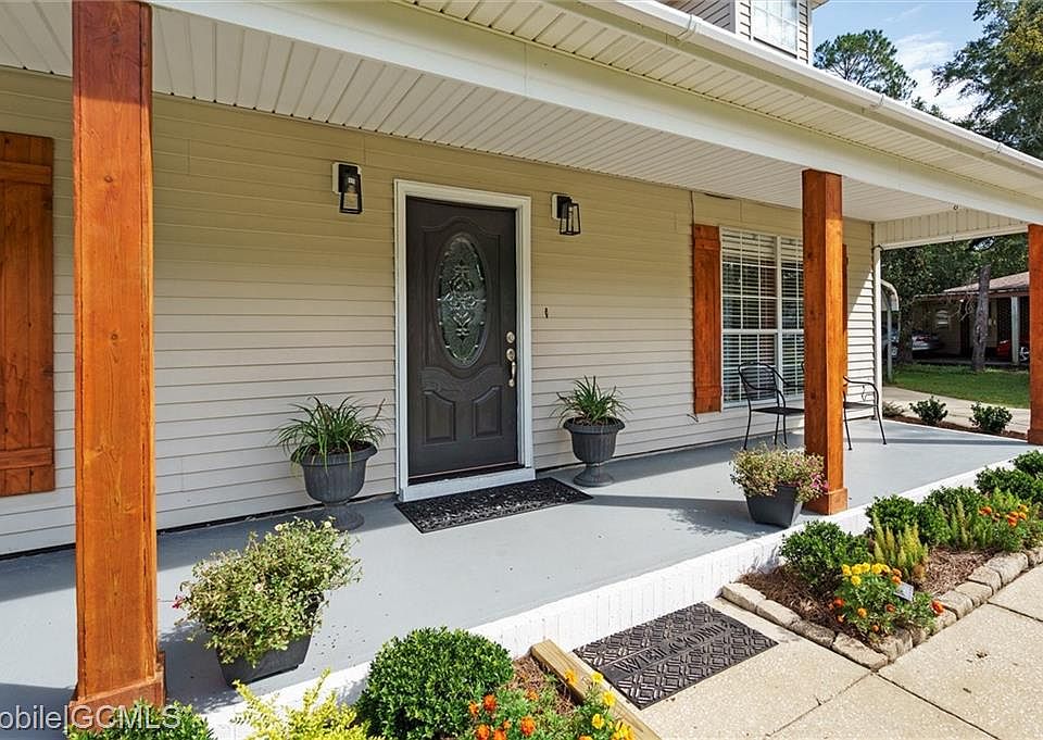 213 Maple Ave E Satsuma AL Zillow