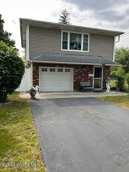 2nd image of 1182 Walnut Avenue