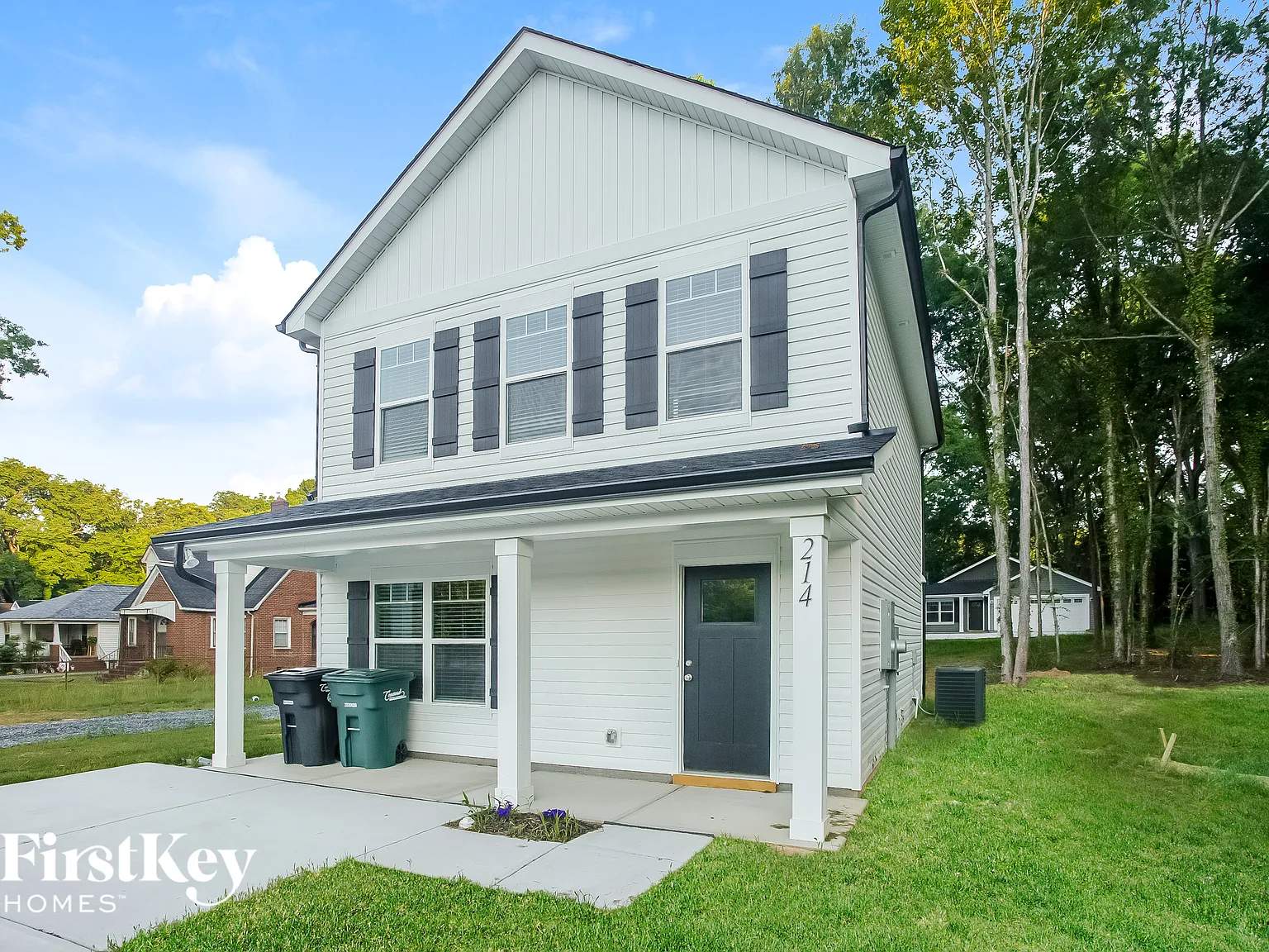 3 bed, 2.5 bath, 1290 sqft, $2,285 — Photo 3