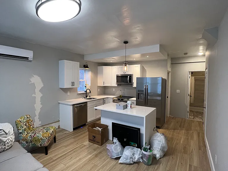 5122 Rochelle Ave #1 — Photo 1