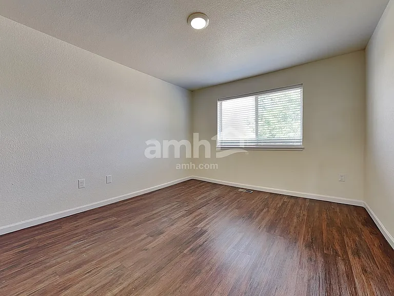 4960 S Malaya Way — Photo 20