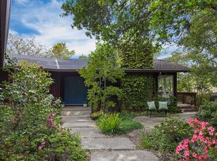55 Prado Ct, Portola Valley, CA 94028